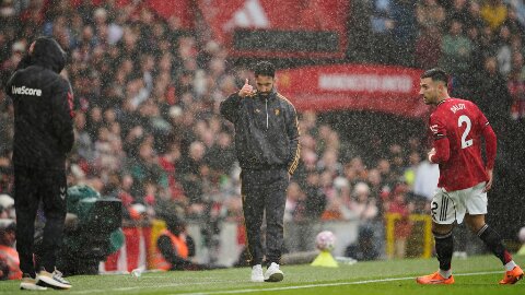  Ruben Amorim: Nói sự thật liệu có bị mất lòng ở MU?